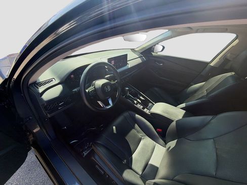 Used 2023 Honda Accord Touring image 9
