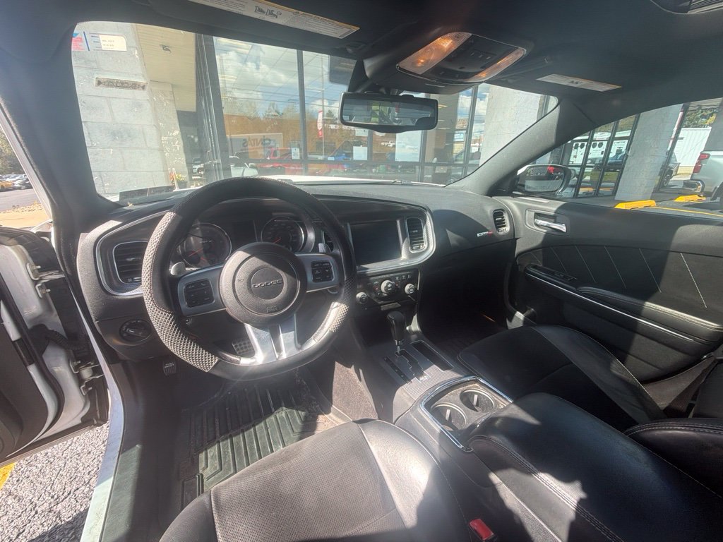Used 2012 Dodge Charger SRT8 w/ Adaptive Cruise Control Group RWD image 6