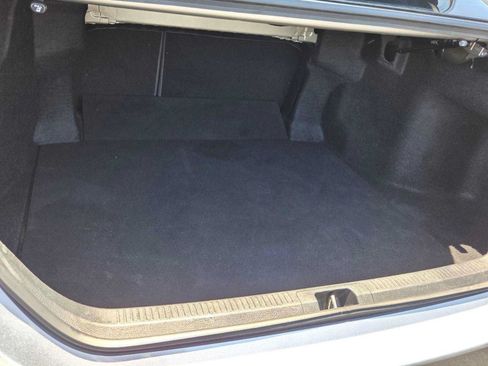 Used 2018 Toyota Camry SE w/ Moonroof Package FWD image 15