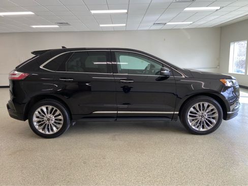 Used 2023 Ford Edge Titanium w/ Equipment Group 301A AWD/4WD image 14
