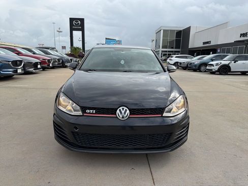 Used 2017 Volkswagen GTI S image 8