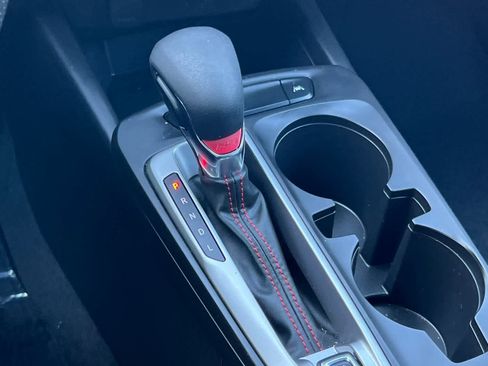 Used 2024 Chevrolet Trax RS image 22