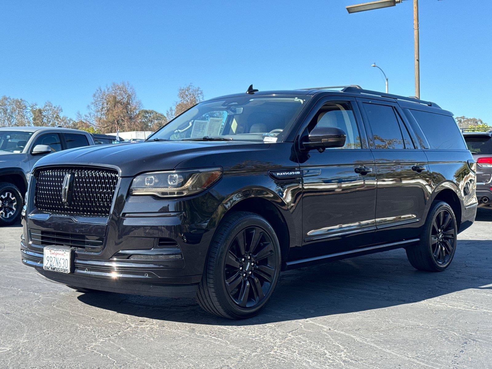 Used 2022 Lincoln Navigator L Reserve AWD/4WD image 4