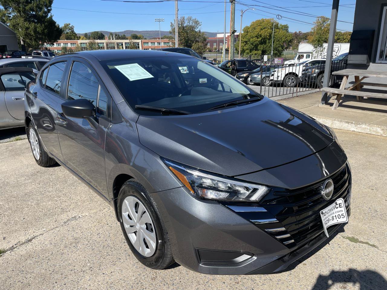 Used 2025 Nissan Versa S w/ Trunk Package FWD image 22