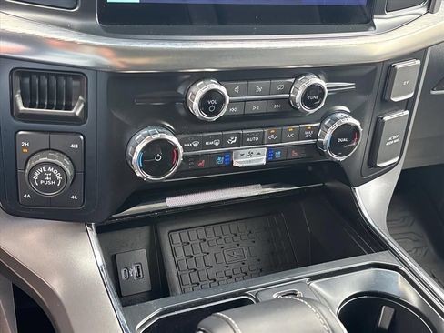 Used 2023 Ford F150 Lariat w/ Equipment Group 502A High AWD/4WD image 18