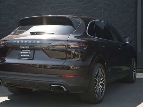 Certified 2021 Porsche Cayenne AWD/4WD image 7