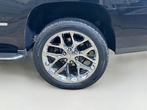 Used 2017 GMC Yukon Denali w/ Open Road Package image 6