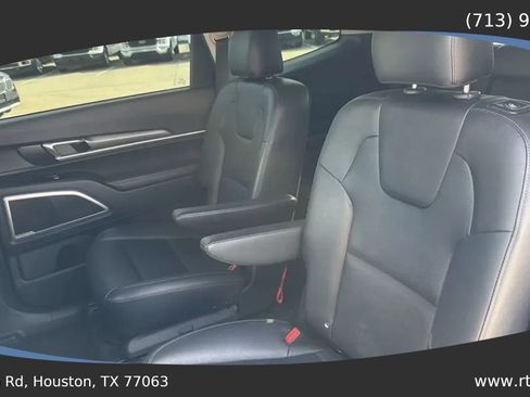 Used 2022 Kia Telluride S FWD image 26