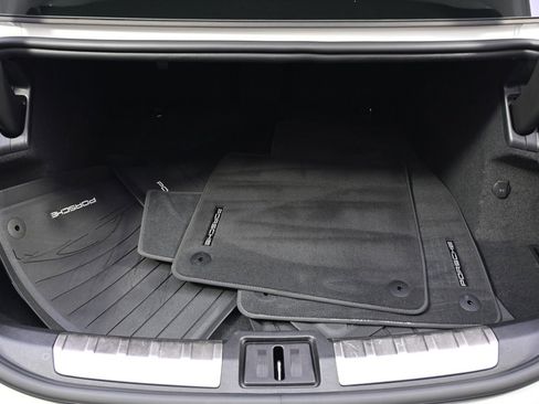 Used 2021 Porsche Taycan 4S w/ Premium Package image 19