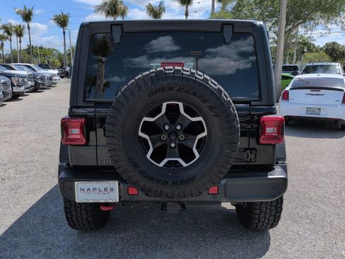 Used 2023 Jeep Wrangler Unlimited Rubicon AWD/4WD image 6