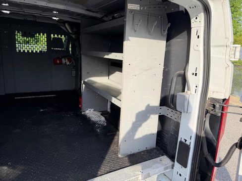 Used 2019 Ford Transit 150 130 Low Roof RWD image 27