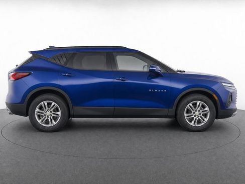 Used 2022 Chevrolet Blazer LT FWD image 8