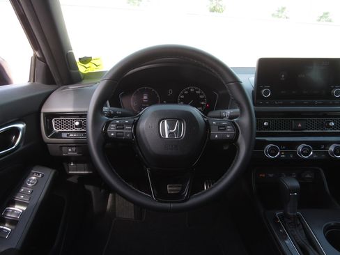 Used 2025 Honda Civic Sport image 20