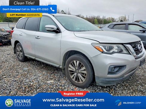 Used 2017 Nissan Pathfinder SV image 5
