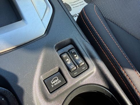 Used 2018 Subaru Crosstrek 2.0i Premium w/ Eyesight System image 23