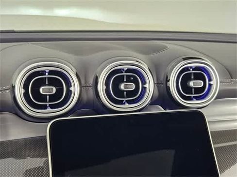 Certified 2025 Mercedes-Benz GLC 350e 4MATIC image 38