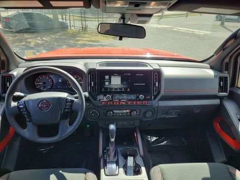 Used 2025 Nissan Frontier PRO-4X image 23