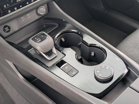 New 2026 Nissan Rogue SV AWD/4WD image 18