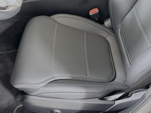 Certified 2026 Mercedes-Benz C 300 Sedan image 19