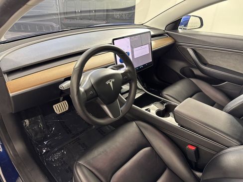 Used 2020 Tesla Model 3 Performance image 13