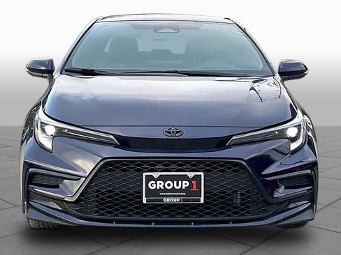 Used 2026 Toyota Corolla SE FWD image 4
