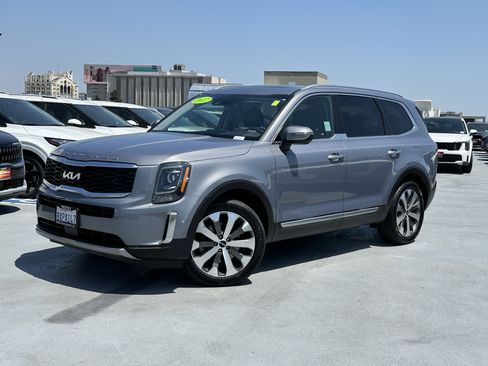 Certified 2022 Kia Telluride S FWD image 2