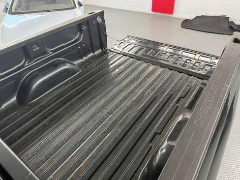 Used 2018 Chevrolet Silverado 1500 LT w/ All Star Edition AWD/4WD image 20