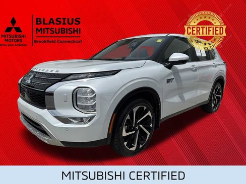 Used 2023 Mitsubishi Outlander 4WD Plug-In Hybrid image 16