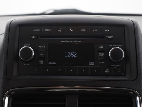 Used 2015 Dodge Grand Caravan SE w/ Quick Order Package 29E SE image 17