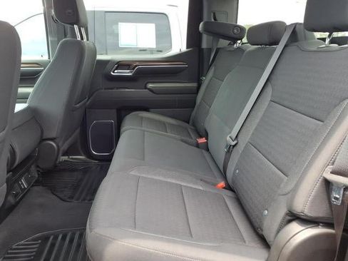 Used 2023 Chevrolet Silverado 1500 LT AWD/4WD image 15