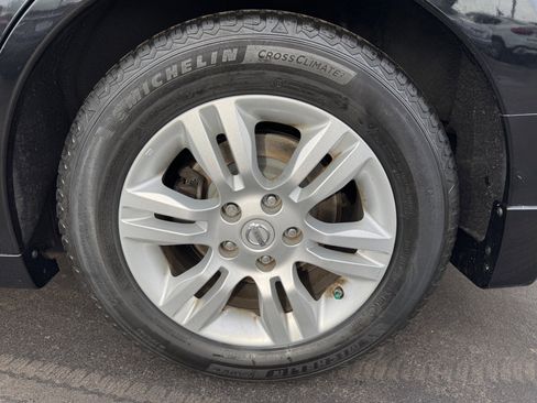 Used 2011 Nissan Altima 2.5 SL w/ 2.5SL Pkg image 33