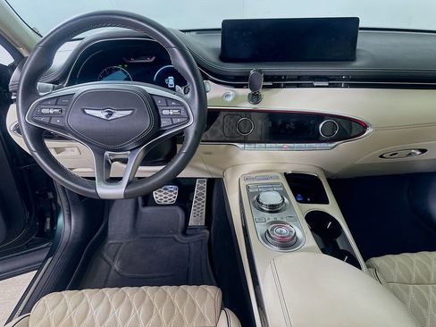 Used 2023 Genesis GV70 3.5T Sport w/ Sport Prestige Package image 17