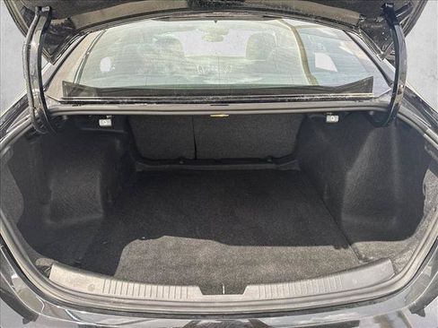 Used 2025 Chevrolet Malibu LT FWD image 16