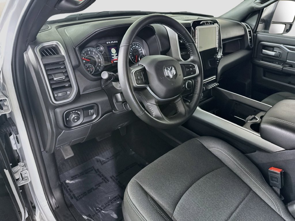 Used 2024 RAM 2500 Big Horn w/ Night Edition AWD/4WD image 18
