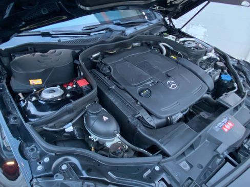 Used 2014 Mercedes-Benz E 350 4MATIC Sedan image 37