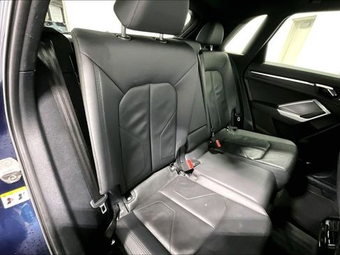 Used 2020 Audi Q3 2.0T Premium image 36