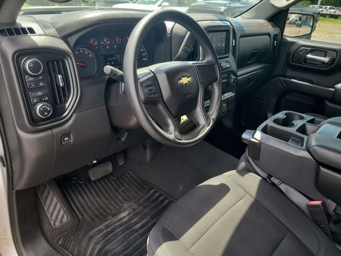 Used 2022 Chevrolet Silverado 1500 Custom AWD/4WD image 14