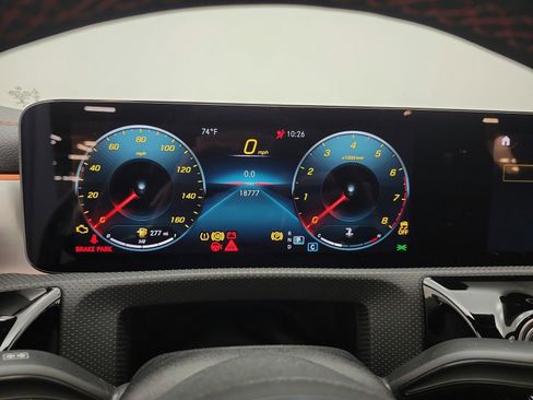 Used 2023 Mercedes-Benz CLA 250 image 11