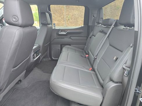 Certified 2023 GMC Sierra 1500 SLT w/ SLT Convenience Package image 10