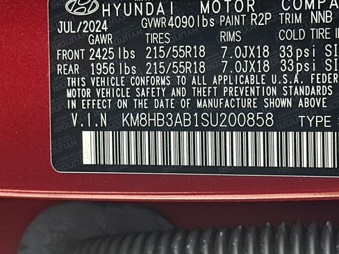 Used 2025 Hyundai Kona SEL FWD image 31