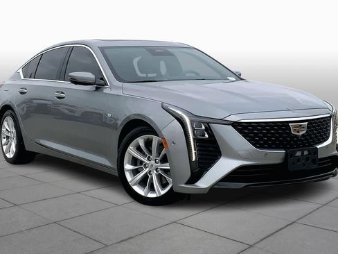 Used 2025 Cadillac CT5 Premium Luxury image 2