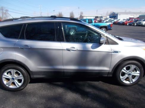 Used 2015 Ford Escape SE w/ Equipment Group 201A image 12