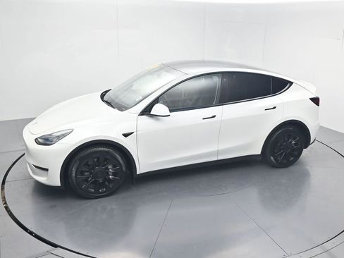 Used 2021 Tesla Model Y Long Range AWD/4WD image 42