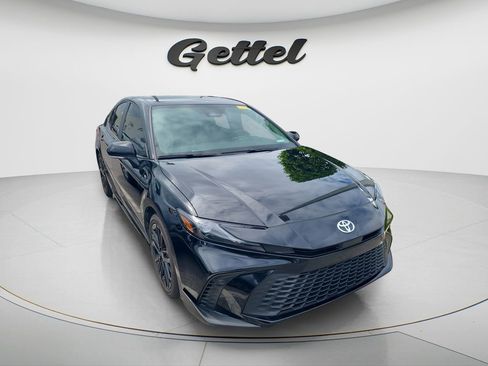 Certified 2025 Toyota Camry SE image 11