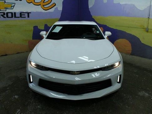 Used 2018 Chevrolet Camaro LT image 3