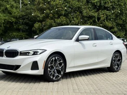 Certified 2025 BMW 330i xDrive Sedan w/ Convenience Package AWD/4WD image 2