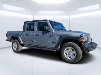 Used 2020 Jeep Gladiator Sport w/ Quick Order Package 24S video 1