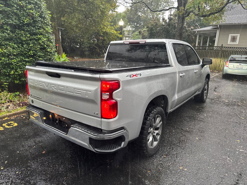 Used 2020 Chevrolet Silverado 1500 LT AWD/4WD image 5