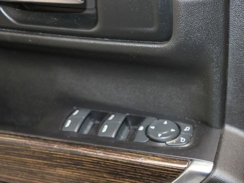 Used 2019 GMC Sierra 1500 SLE w/ SLE Value Package image 27