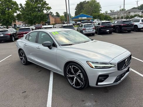 Used 2024 Volvo S60 B5 Core FWD image 2